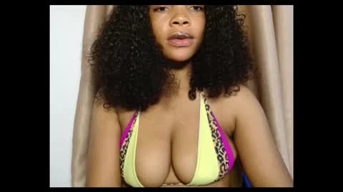 Sexy kitty881 online show from September 24, 2025, 5:27 pm