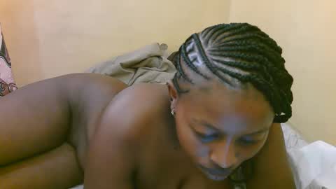 sexy_latasha online show from September 30, 2025, 7:13 am