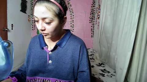 sexy lolas online show from November 14, 2025, 4:33 am