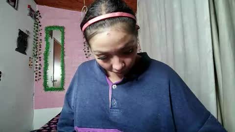 Snapshot of sexy_lolas chatting on March 21, 2026, 6:07 am sexy lolas online show from March 21, 2026, 6:07 am