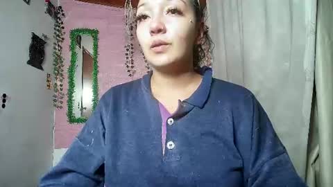 Snapshot of sexy_lolas chatting on June 13, 2026, 6:00 am sexy lolas online show from June 13, 2026, 6:00 am