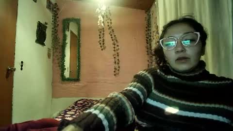 Snapshot of sexy_lolas chatting on July 3, 2026, 3:57 am sexy lolas online show from July 3, 2026, 3:57 am