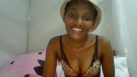 sexy_lucy012 online show from February 2, 2025, 6:53 pm