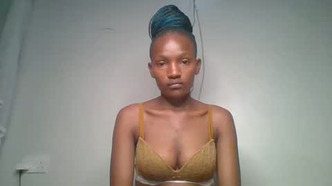 sexy_lucy012 online show from February 18, 2025, 6:37 pm