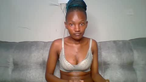 sexy_lucy012 online show from February 20, 2025, 9:31 pm