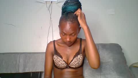 sexy_lucy012 online show from February 22, 2025, 8:20 pm