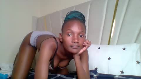 sexy_lucy012 online show from March 5, 2025, 4:35 pm
