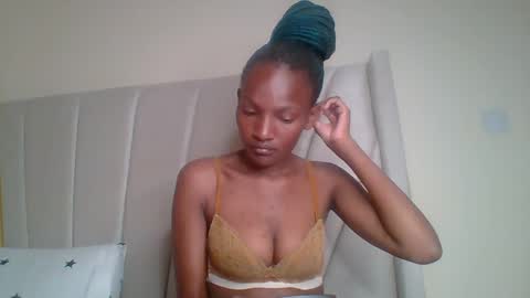 sexy_lucy012 online show from March 7, 2025, 11:29 am