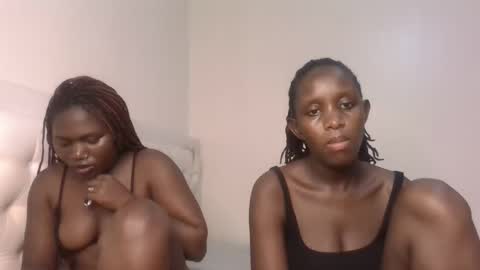 Snapshot of sexy_maya3 chatting on October 26, 2025, 12:27 am maya online show from October 26, 2025, 12:27 am