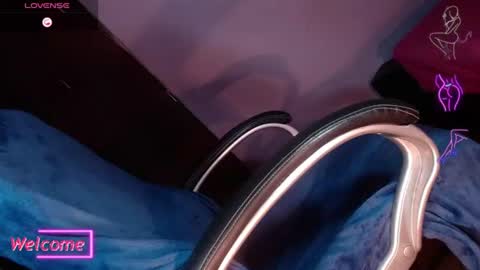 Snapshot of sexy_mysterious_dirty_girl chatting on July 17, 2026, 9:49 am queen online show from July 17, 2026, 9:49 am
