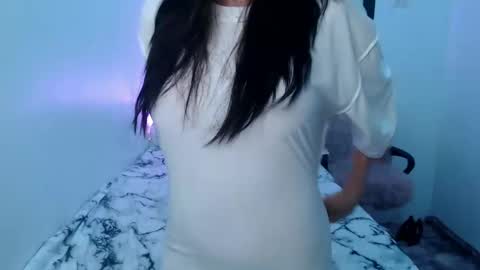 Nam online show from January 30, 2025, 6:54 pm