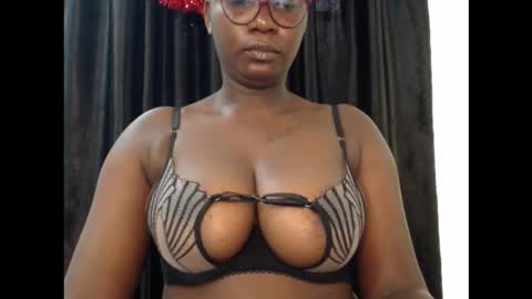 zoe online show from December 17, 2025, 7:03 am