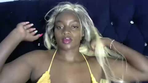 Snapshot of sexy_siera chatting on January 27, 2025, 8:29 am laura online show from January 27, 2025, 8:29 am