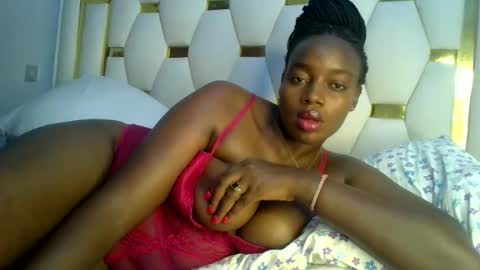 Snapshot of sexy_siera chatting on February 23, 2025, 6:28 am laura online show from February 23, 2025, 6:28 am