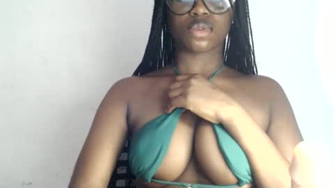 Snapshot of sexy_sinaha chatting on January 10, 2025, 4:20 pm naomi online show from January 10, 2025, 4:20 pm
