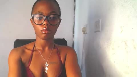 Rae online show from October 26, 2025, 8:42 am