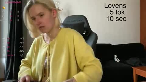 Sexy-Sweets online show from October 23, 2025, 9:41 am