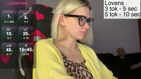 Sexy-Sweets online show from November 20, 2025, 3:01 pm