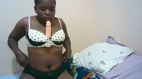 Snapshot of sexy_tiffah33 chatting on November 13, 2025, 4:17 pm Tiffah online show from November 13, 2025, 4:17 pm