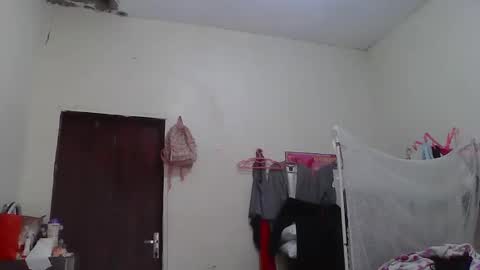 Snapshot of sexy_titz chatting on May 20, 2026, 8:42 am sexy_titz online show from May 20, 2026, 8:42 am