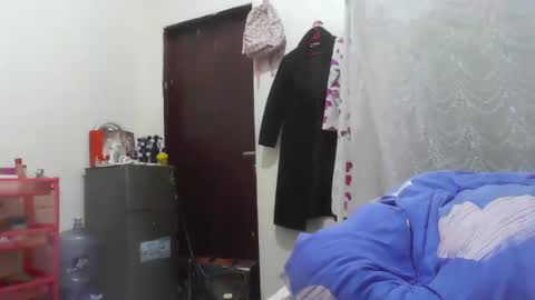 Snapshot of sexy_titz chatting on May 24, 2026, 5:18 pm sexy_titz online show from May 24, 2026, 5:18 pm