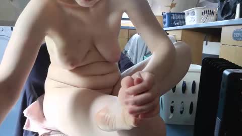 Amanda online show from April 16, 2026, 10:16 am