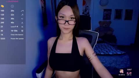 Snapshot of sexyasian_lady chatting on July 1, 2026, 6:07 pm Chloe online show from July 1, 2026, 6:07 pm