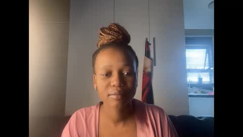 sexyasszeeee online show from February 25, 2026, 10:03 am