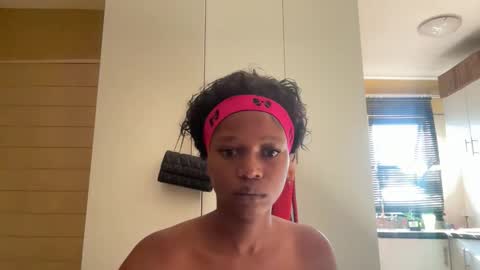 sexyasszeeee online show from April 2, 2026, 6:33 am