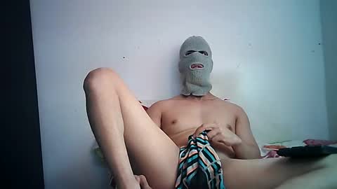 Snapshot of sexyatrevidoo chatting on January 17, 2025, 12:42 pm SesyMen online show from January 17, 2025, 12:42 pm