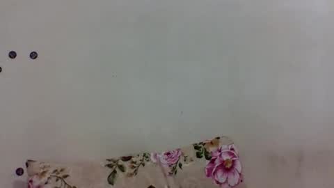 sexybabexx24 online show from April 1, 2026, 9:23 pm