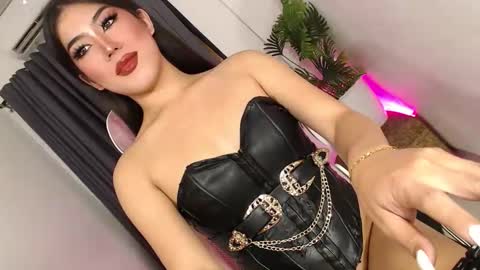 Lexie online show from September 26, 2025, 1:48 pm