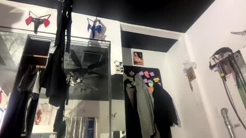 Snapshot of sexybeaner1134 chatting on December 25, 2024, 6:20 am sexybeaner1134 online show from December 25, 2024, 6:20 am