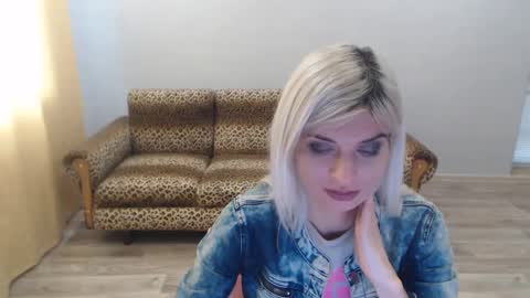 sexybeatriice online show from December 10, 2024, 10:17 am