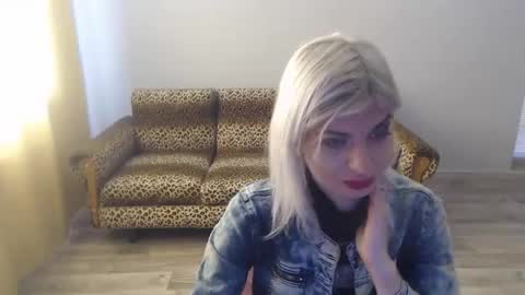 sexybeatriice online show from December 17, 2024, 7:29 am