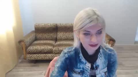 sexybeatriice online show from December 19, 2024, 7:18 am