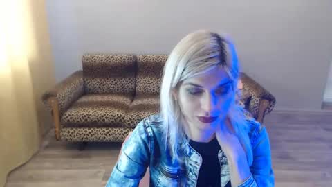 sexybeatriice online show from January 17, 2025, 10:22 am