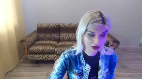 sexybeatriice online show from January 21, 2025, 7:15 am