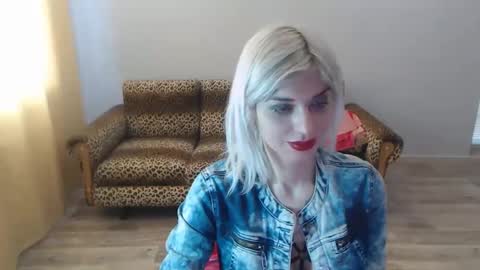sexybeatriice online show from February 15, 2025, 11:28 am