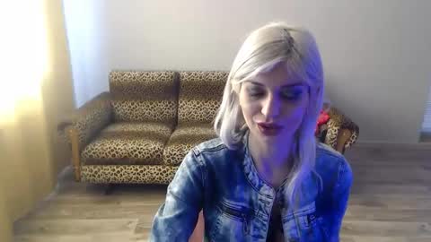 sexybeatriice online show from February 22, 2025, 7:34 am