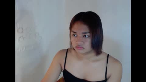 sexybeatrix_ online show from September 18, 2025, 5:09 am