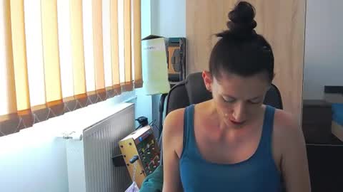 SexyBea online show from July 1, 2026, 9:00 am