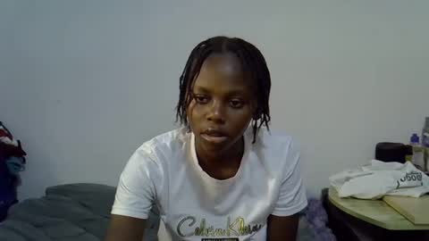 Snapshot of sexybeiby1 chatting on March 17, 2026, 12:52 pm sexybeiby1 online show from March 17, 2026, 12:52 pm