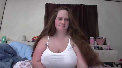 Etowngirl14 online show from March 12, 2025, 3:02 am