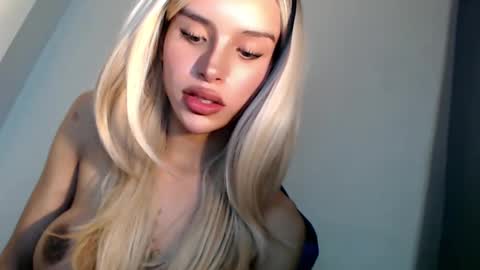 Seraphina Blaze online show from February 6, 2025, 12:48 pm