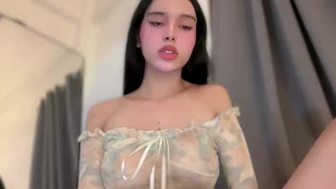 Seraphina Blaze online show from May 25, 2026, 11:05 am