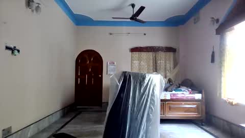 xcxcxcx online show from October 9, 2025, 5:49 am