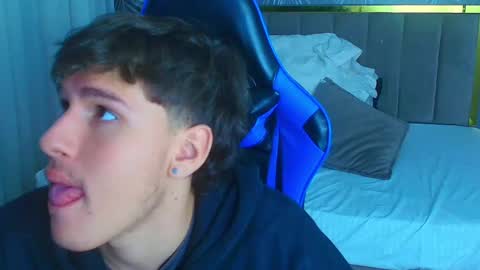 owen sky online show from September 25, 2025, 12:20 pm