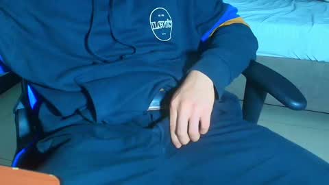 owen sky online show from September 29, 2025, 1:05 pm