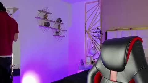 owen sky online show from October 17, 2025, 1:03 pm